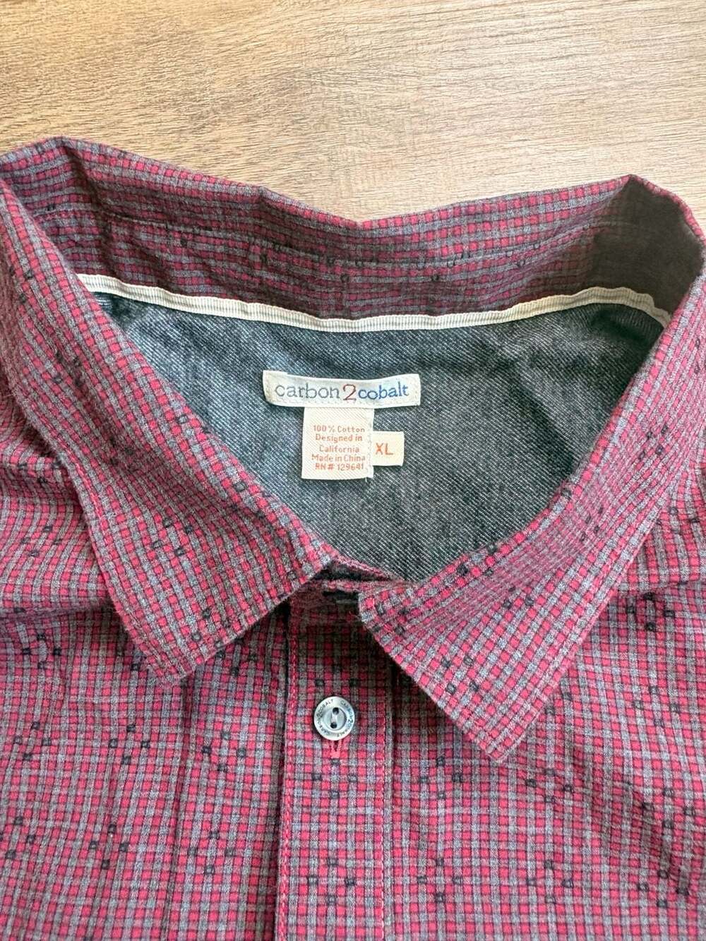 Carbon 2 Cobalt Men's XL maroon Black gray Geometric Textured  Button Up Shirt - Picture 2 of 9
